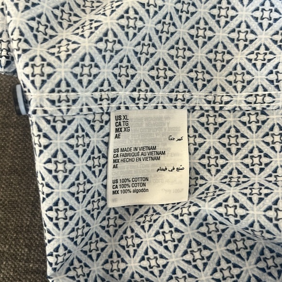 Men’s Short Sleeve Button Down - Picture 4 of 5